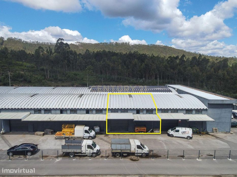 Armazém - Zona Industrial do Padrão