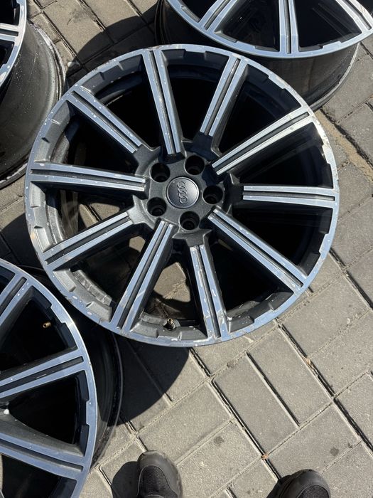Диски Ауди Q7 р20 в хорошем состояние
