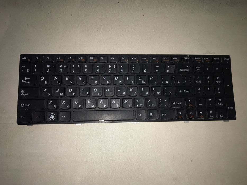 Клавіатура Lenovo G570