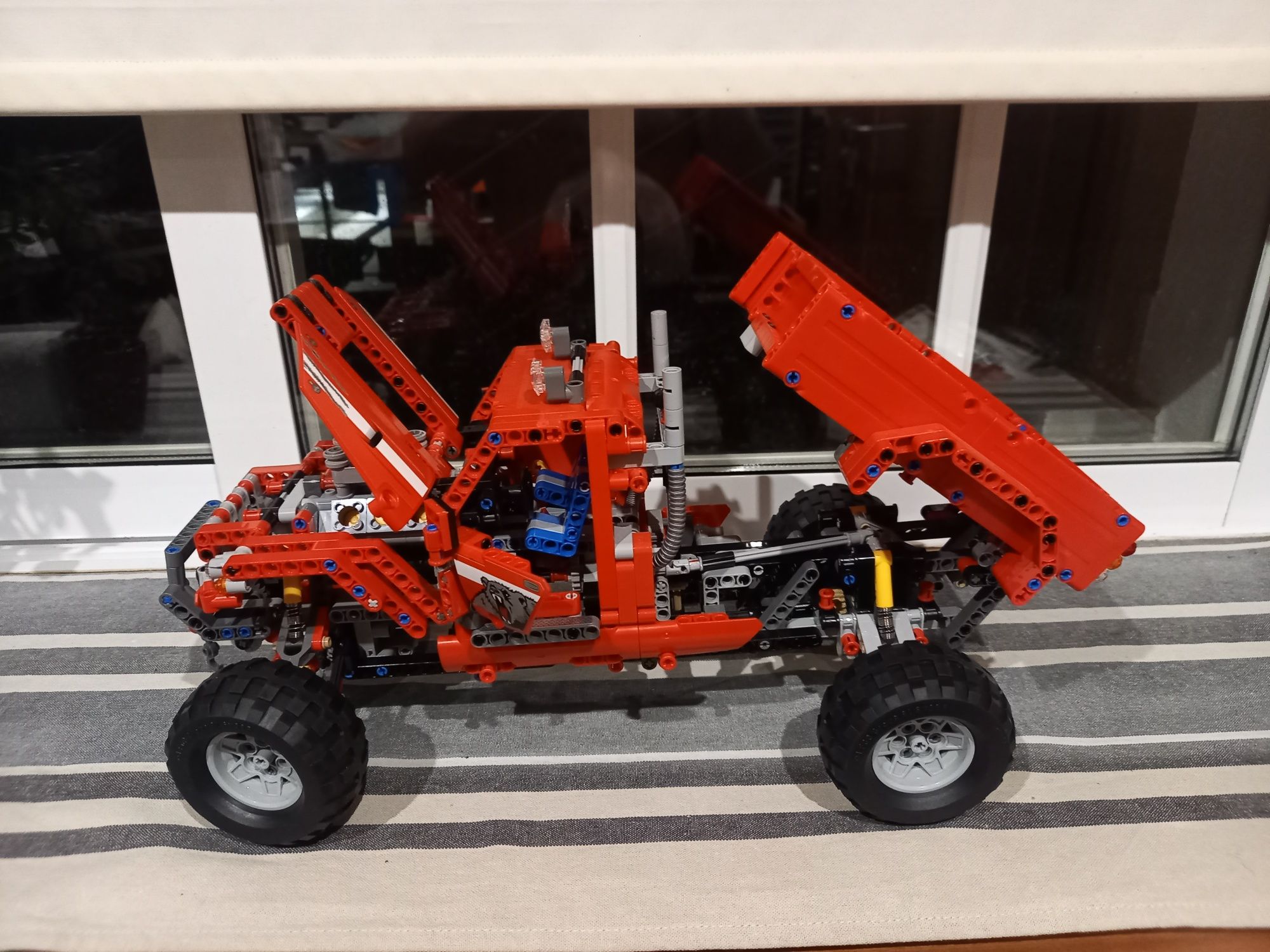 LEGO Technic 42029 - Customized Pick up Truck