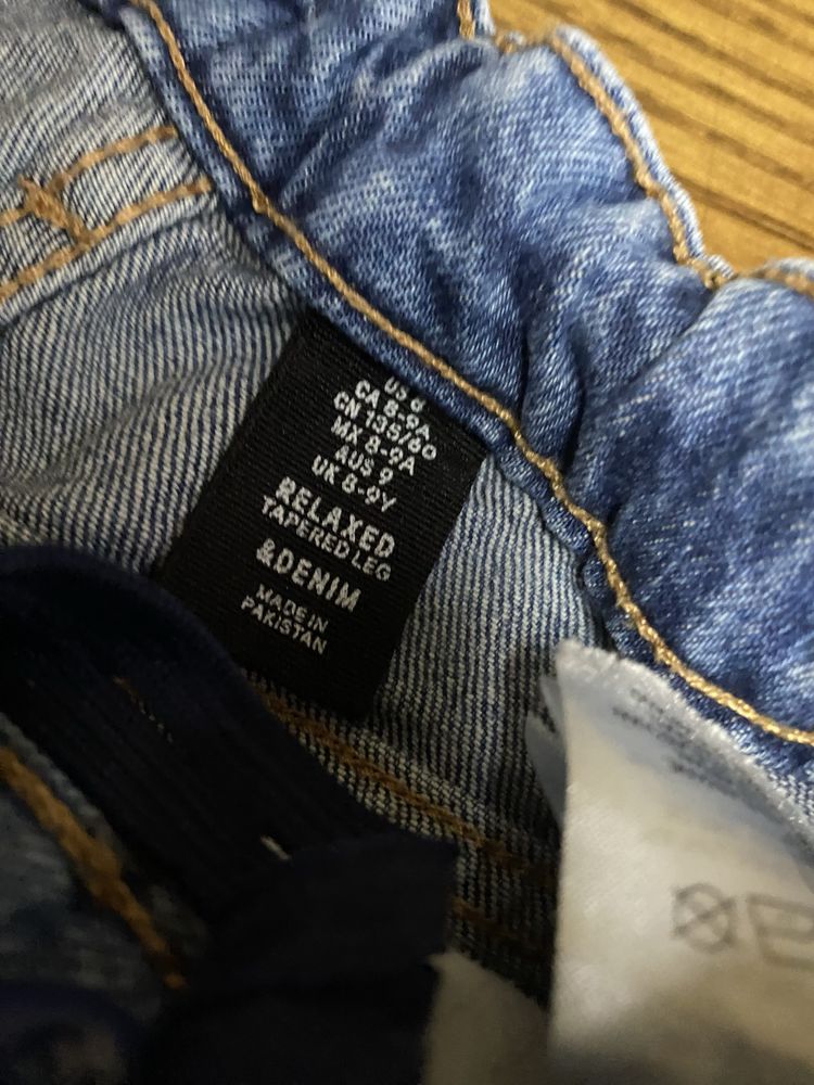Крутые джинсы H&M 8-9 лет