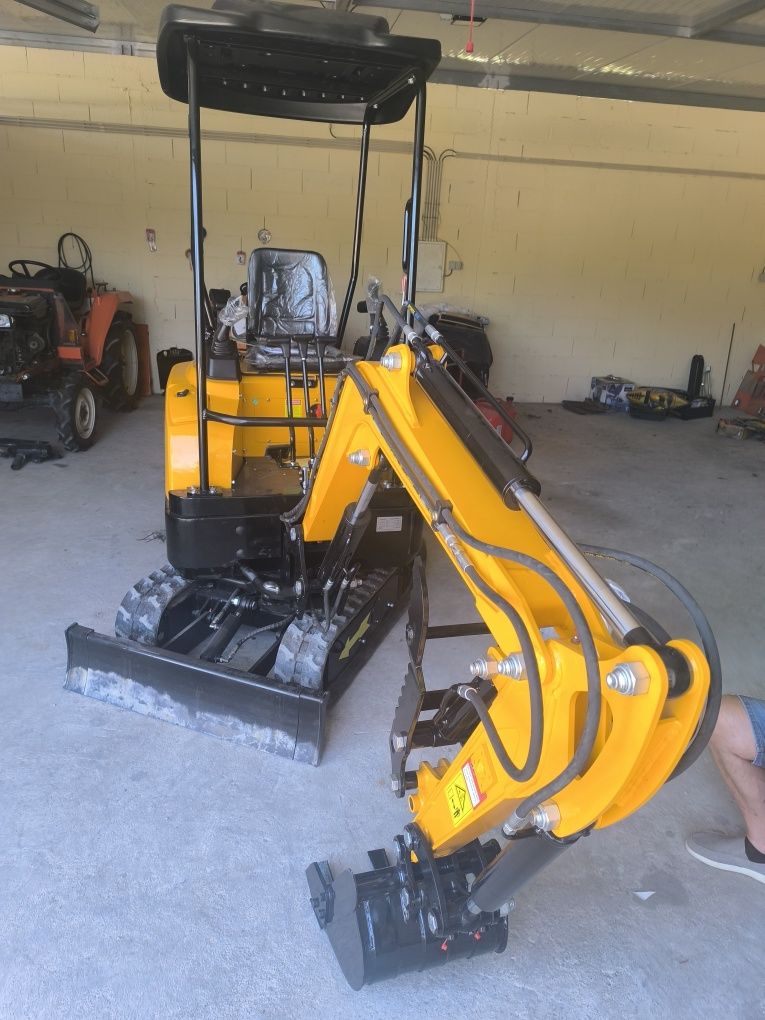 Mini giratória 1000kg