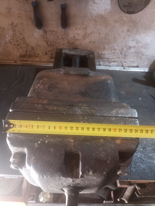 Тиски станочные б/у