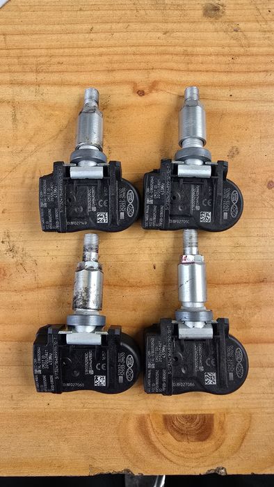 Czujnik TPSM ciśnienia w oponie 433MHz Kia 52933-3N100 continental