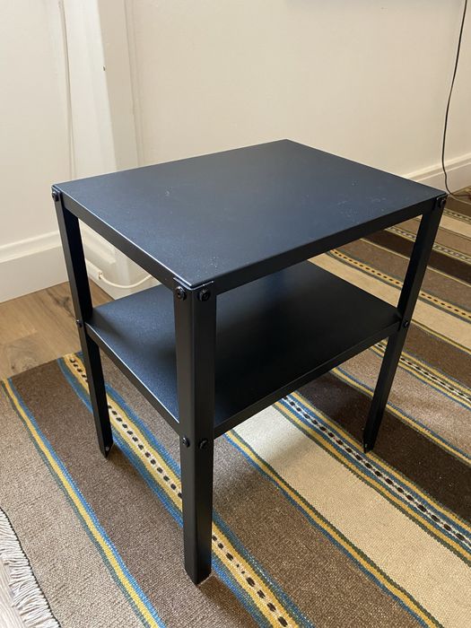 Mesa cabeceira metal preto