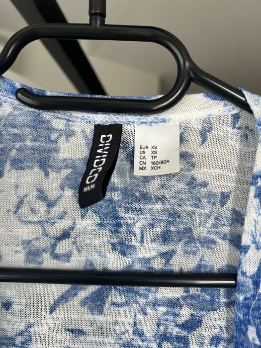 Lekki sweterek rozpięty kimono
