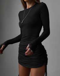 Сукня міні жіноча чорна з затяжками з обох боків