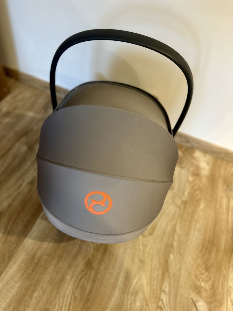 Cybex Cloud G i-Size rozkladany fotelik samochodowy Plus Lava Grey