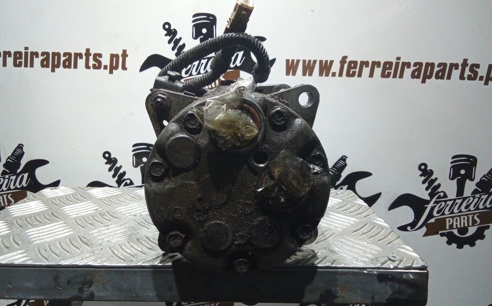 Compressor de ar condicionado Peugeot 406 1.8i REF: 1106F
