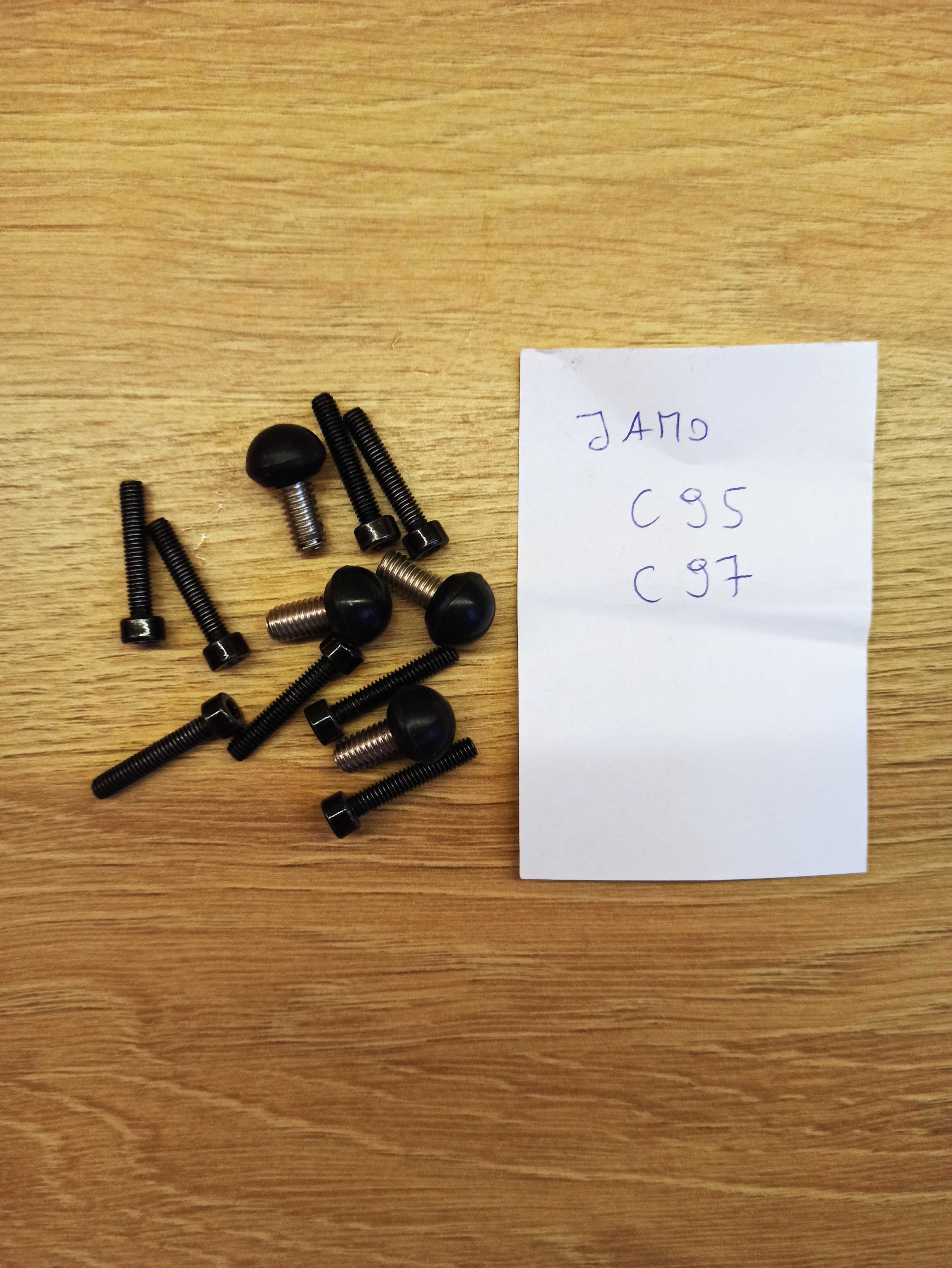 Kolce + nóżki + śruby - komplet do Kolumny głośnikowej JAMO C95 i C97