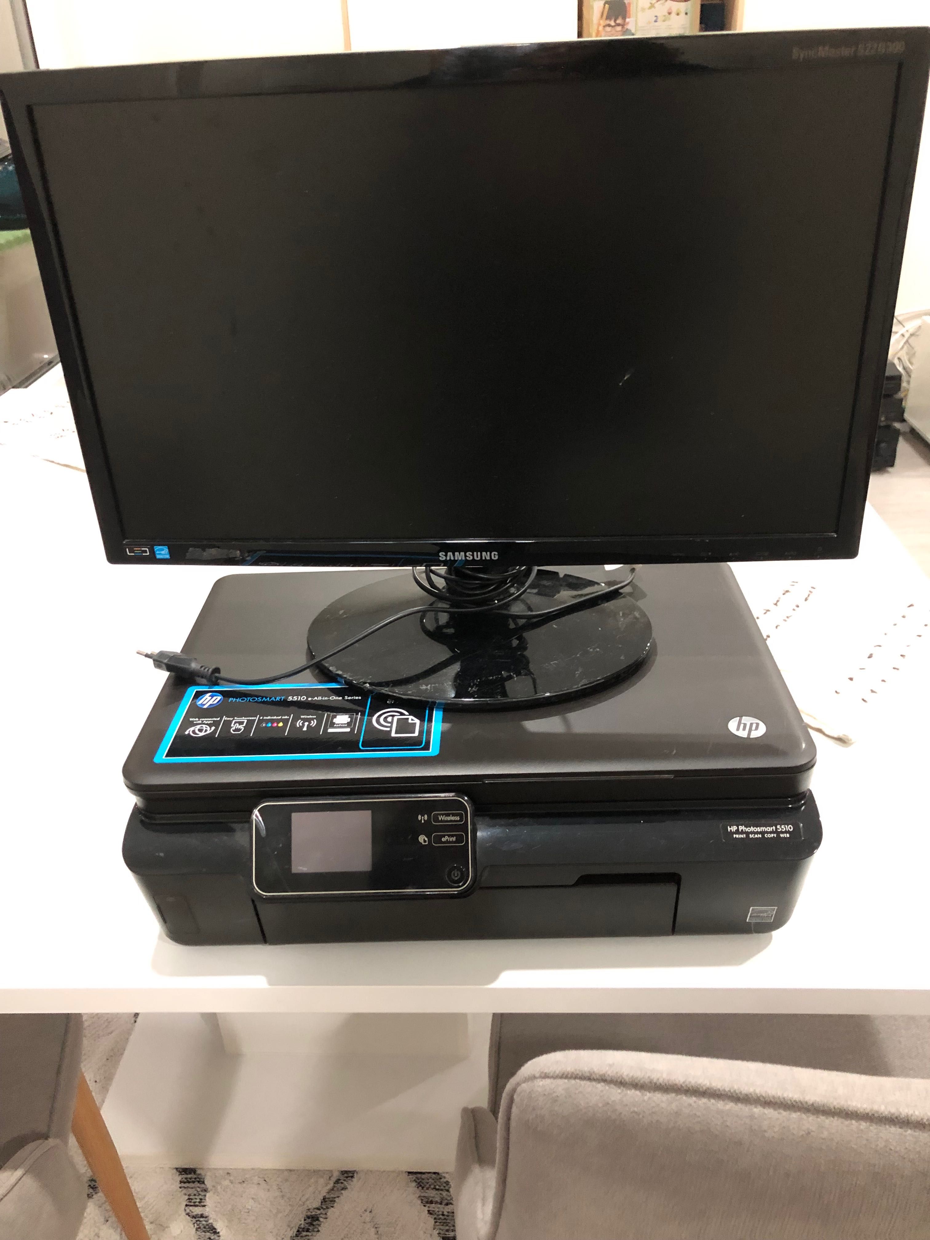 Monitor e impressora usados