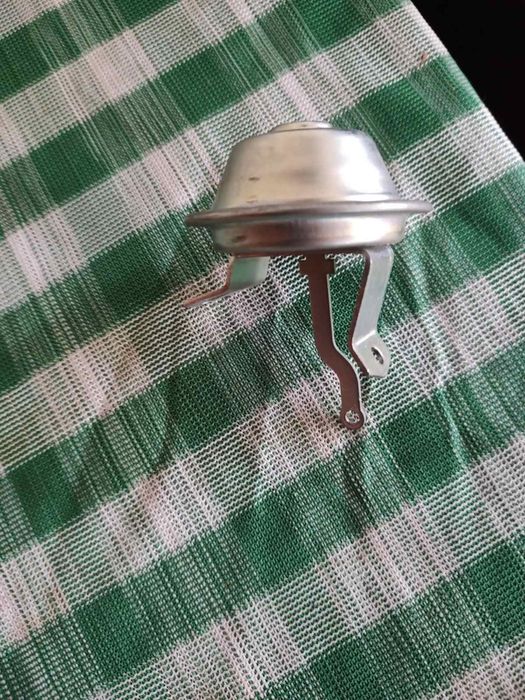 Вакуумний регулятор трамблера Газель-Волга