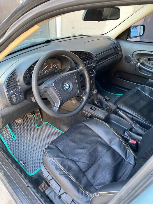 BMW E36 318i 1995 рік механіка газ/бензин