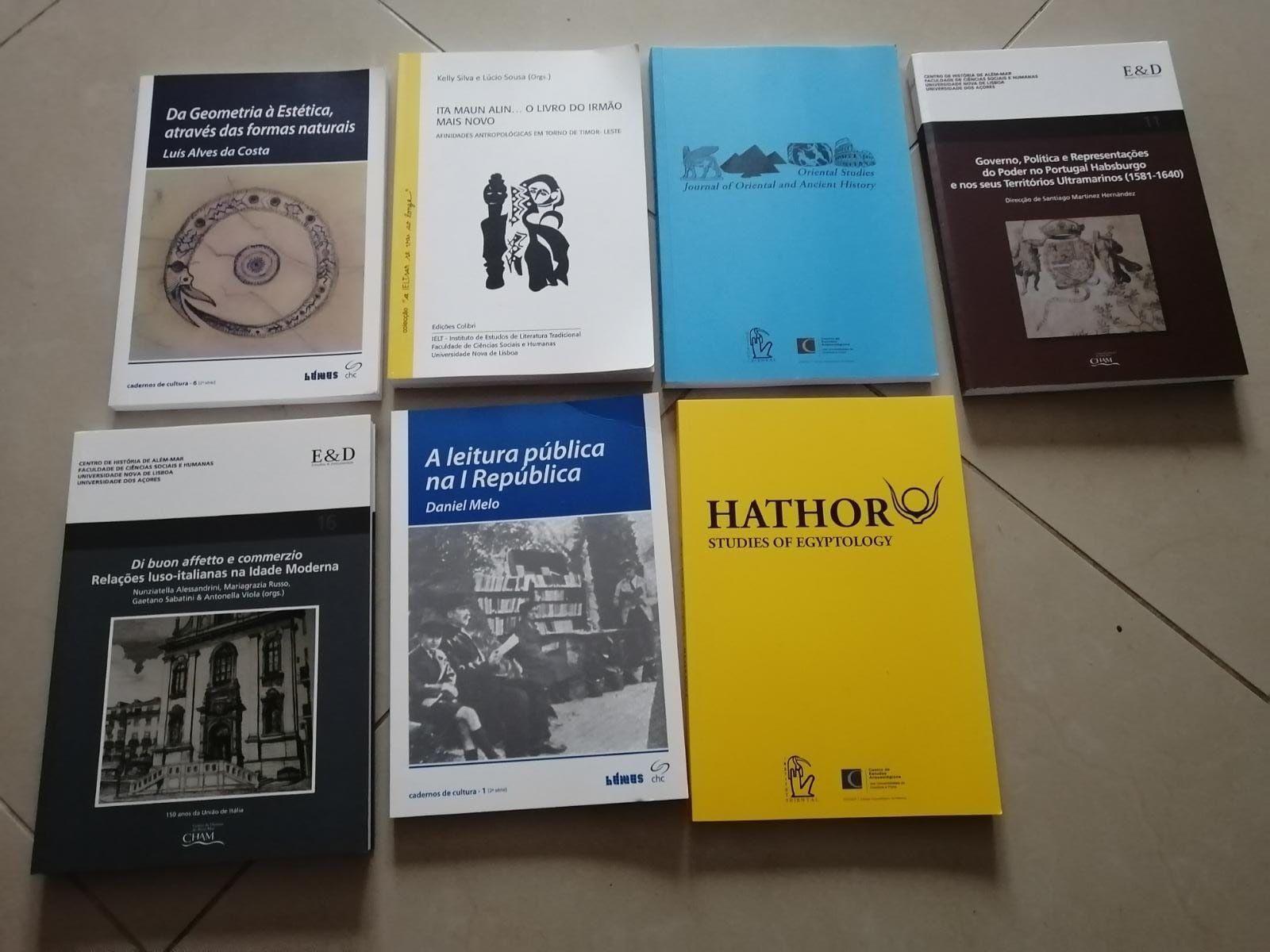 Vendo livros variados