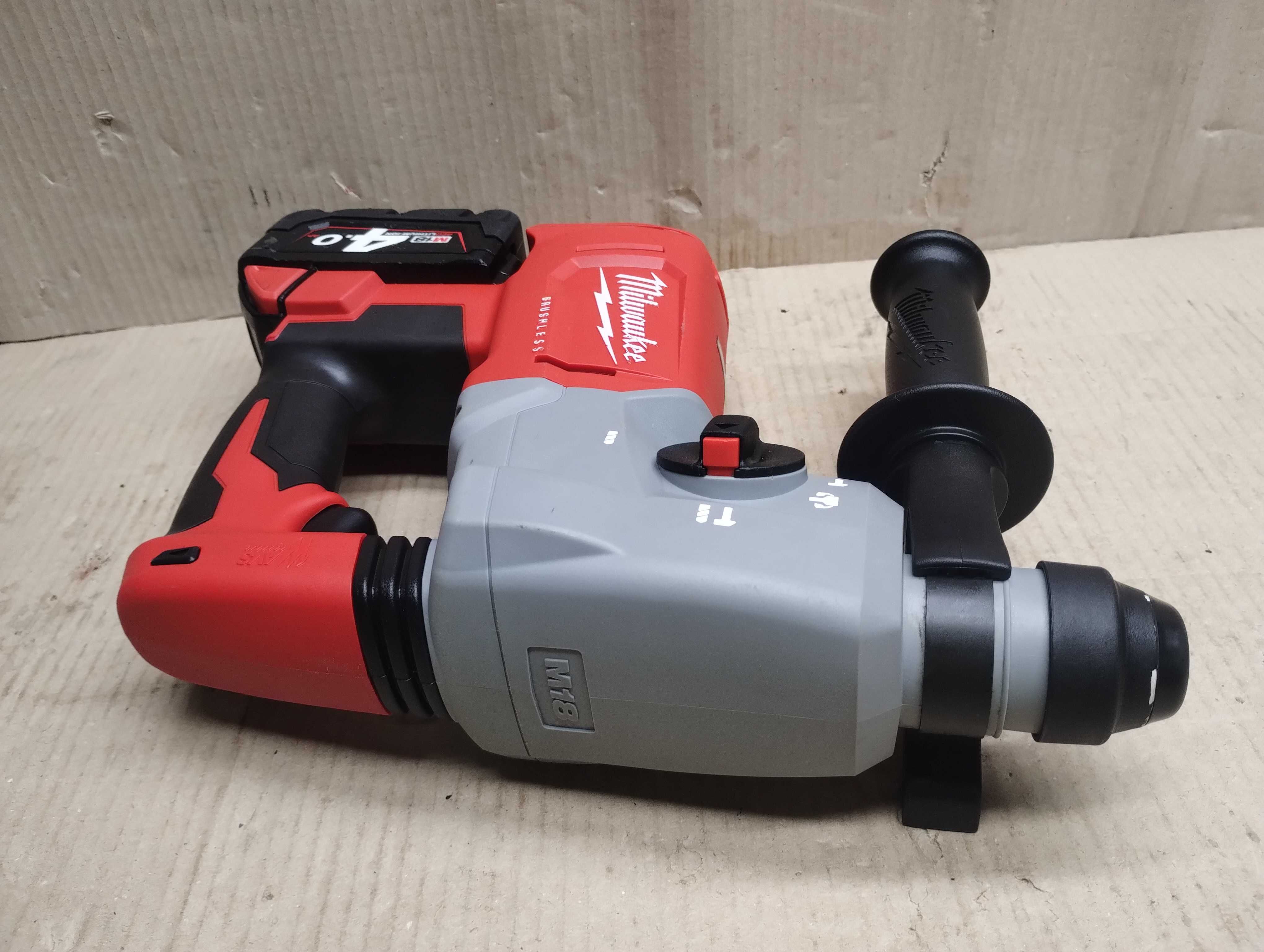 Młotowiertarka Milwaukee m18 BLH z 2024 roku 4.0Ah