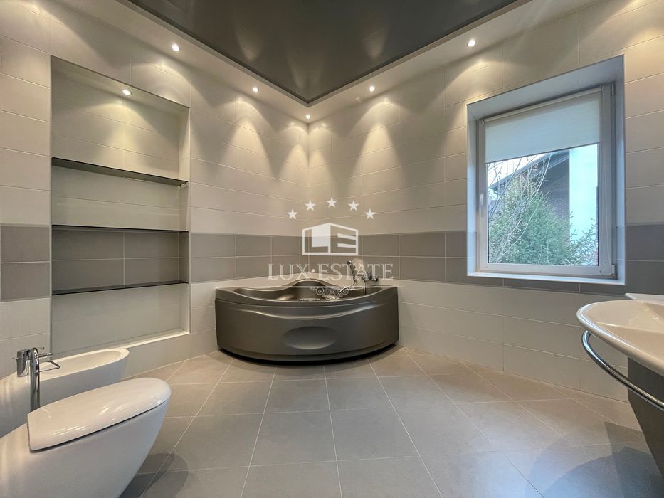 Оренда елітного  будинку в с. Лісники «Зелений Гай»