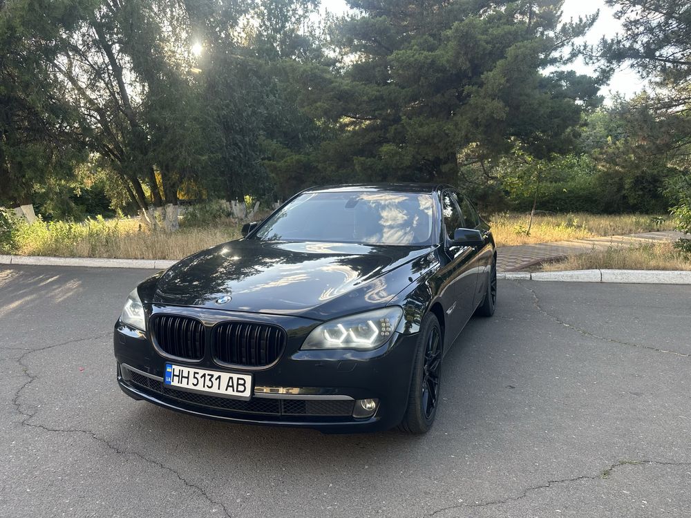 BMW 7  дизель. 740xDrive повний привід