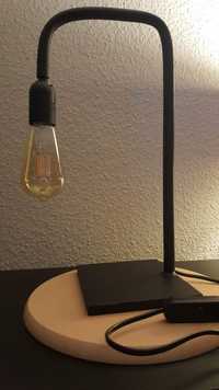 Lampa stołowa industrial