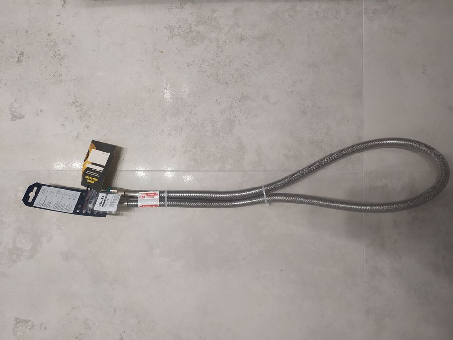 Przewód gazowy 1,5 m z kolankiem vögel