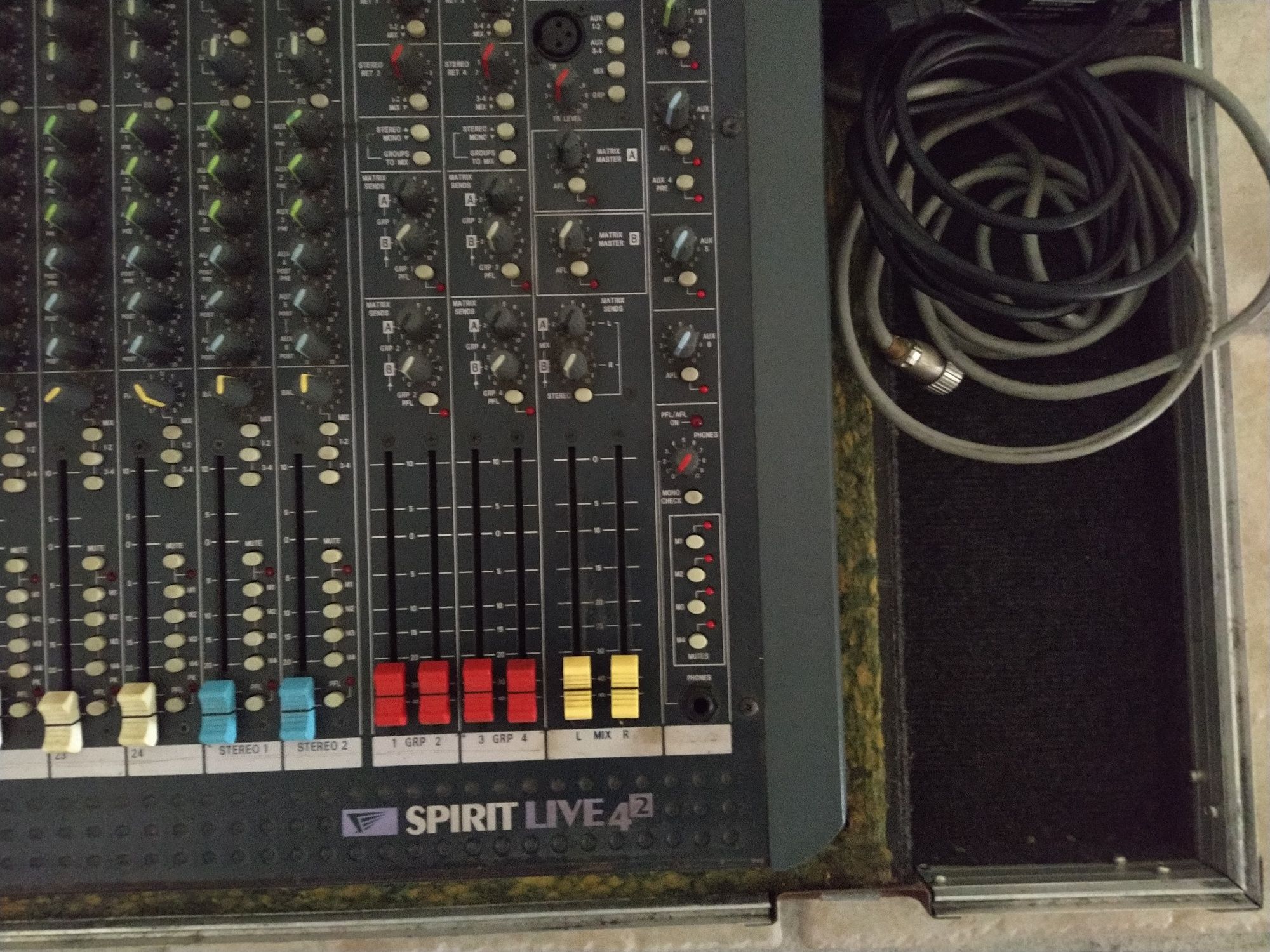 Soundcraft Spirit Live 42