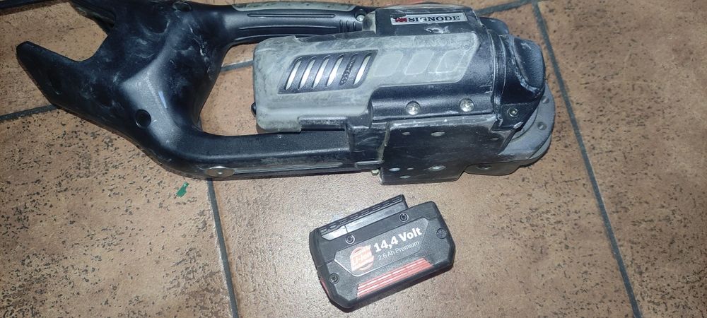 Bandownica akumulatorowa do paskowania palet SINGODE BXT2