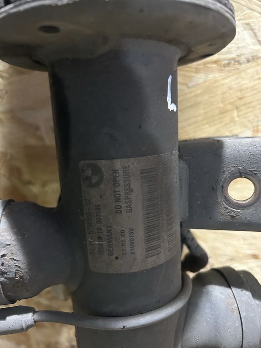 Передні Амортизатори EDC в зборі на BMW F10 F11