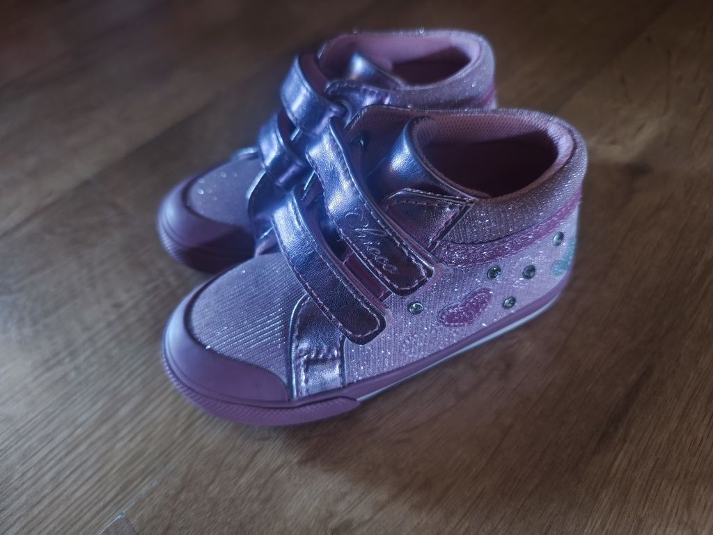 Buty dziewczęce Chicco