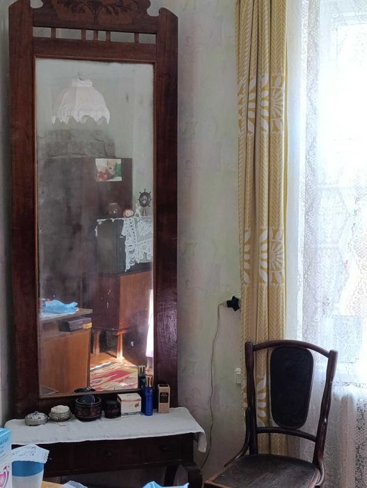 Продам будинок в центрі міста