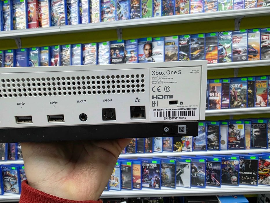 Konsola Xbox One S 500GB z napędem + 3 gry Gwarancja 6 mc ZAMIANA