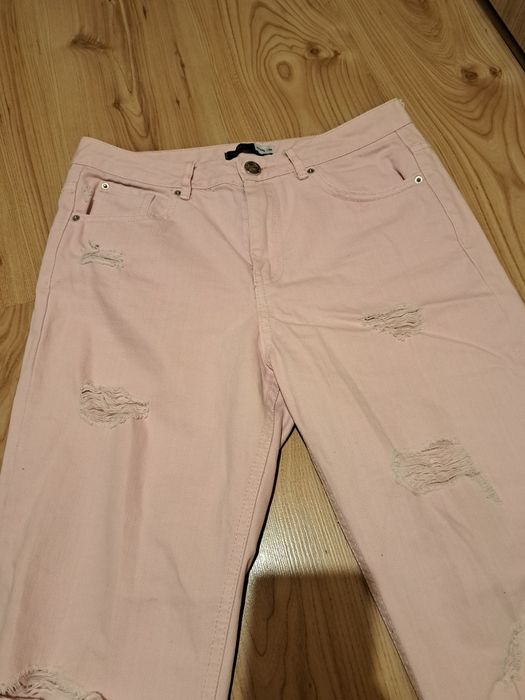 Spodnie z przetarciami  rozm M