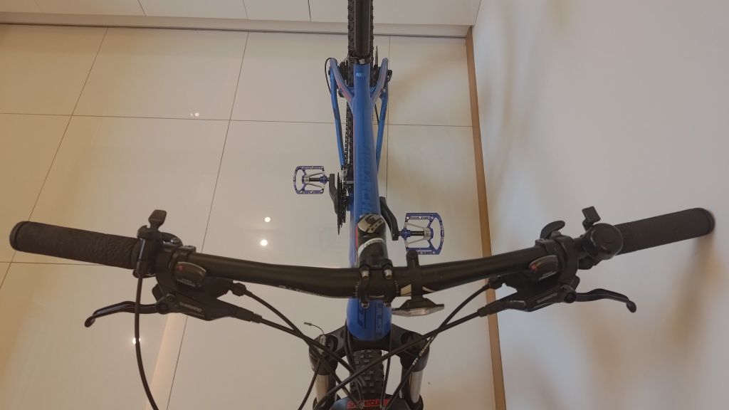 Rower górski MTB GT Avalanche Elite 27,5” lekkie koła