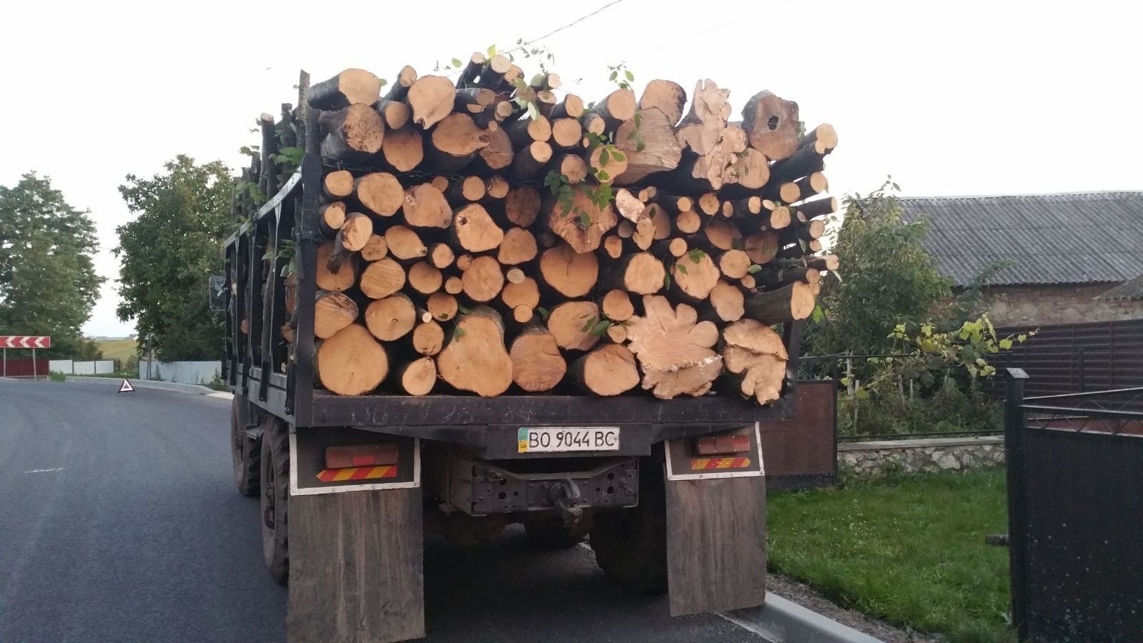 Дрова паливні ...ТВЕРДИХ порід