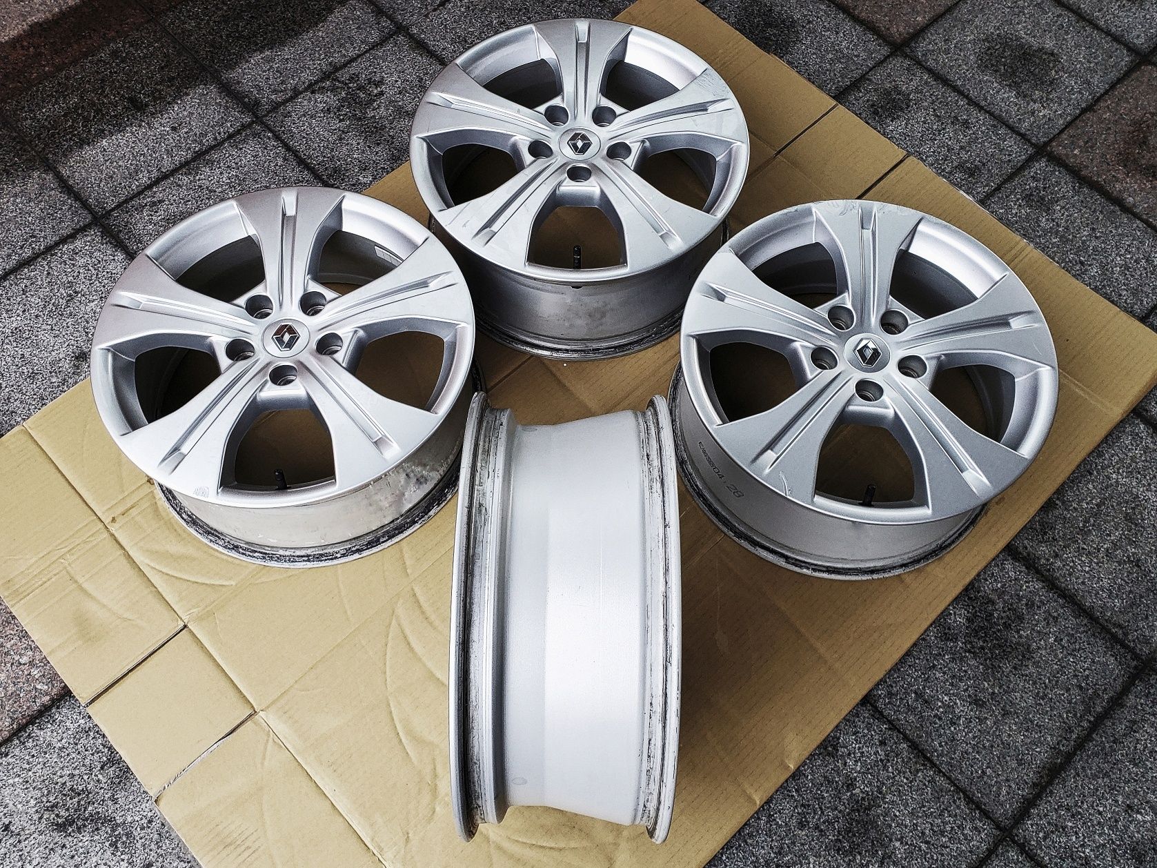 Диски R17 5x114.3 | 7J ET49 | Original Renault/Nissan/Honda/VW/Toyota