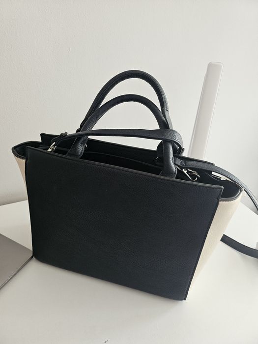 Torebka Stradivarius nowa z metką/długi pasek/granatowa praktyczna