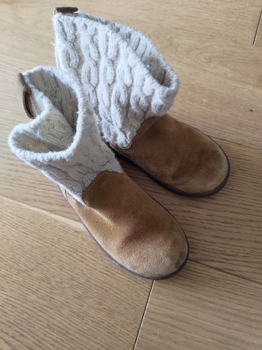 Butki zimowe dziewczęce UGG rozm 26
