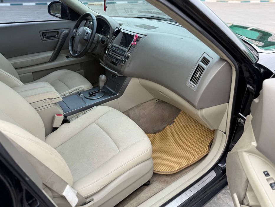 Продам Infiniti FX35