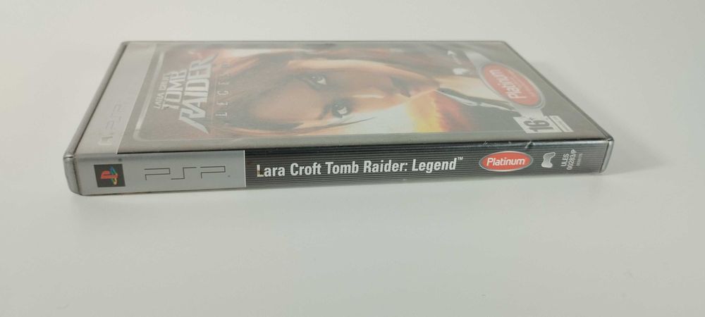 Lara Croft Tomb Raider Legend - Playstation Portable PSP