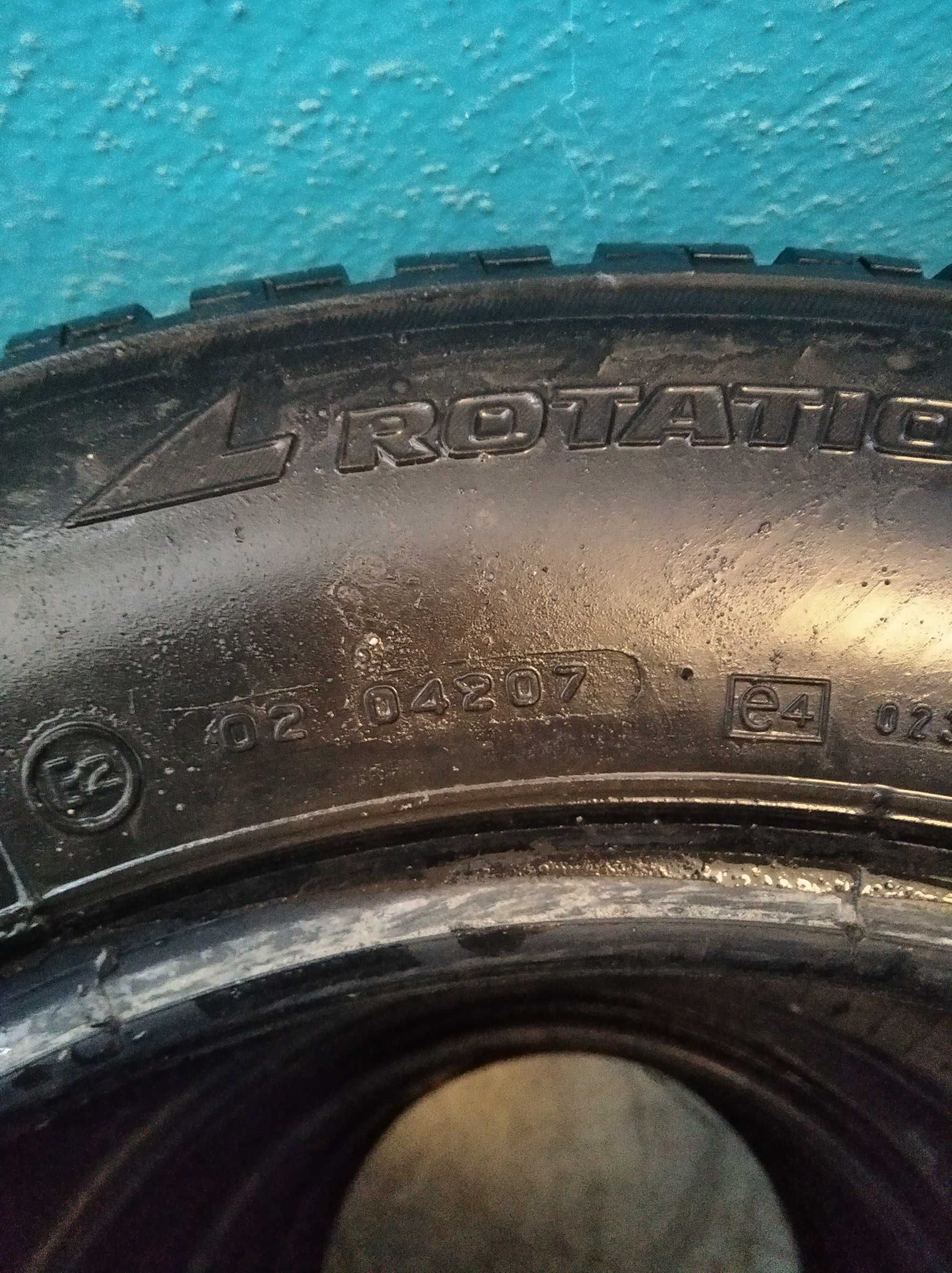 Шини Bridgestone Blizzak LM-25