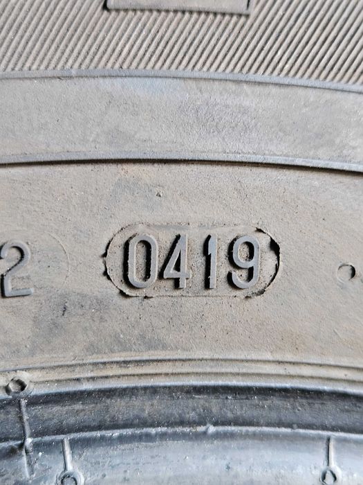 2szt Opona Semperit VAN Life 205/65R15 z 2019r używana lato