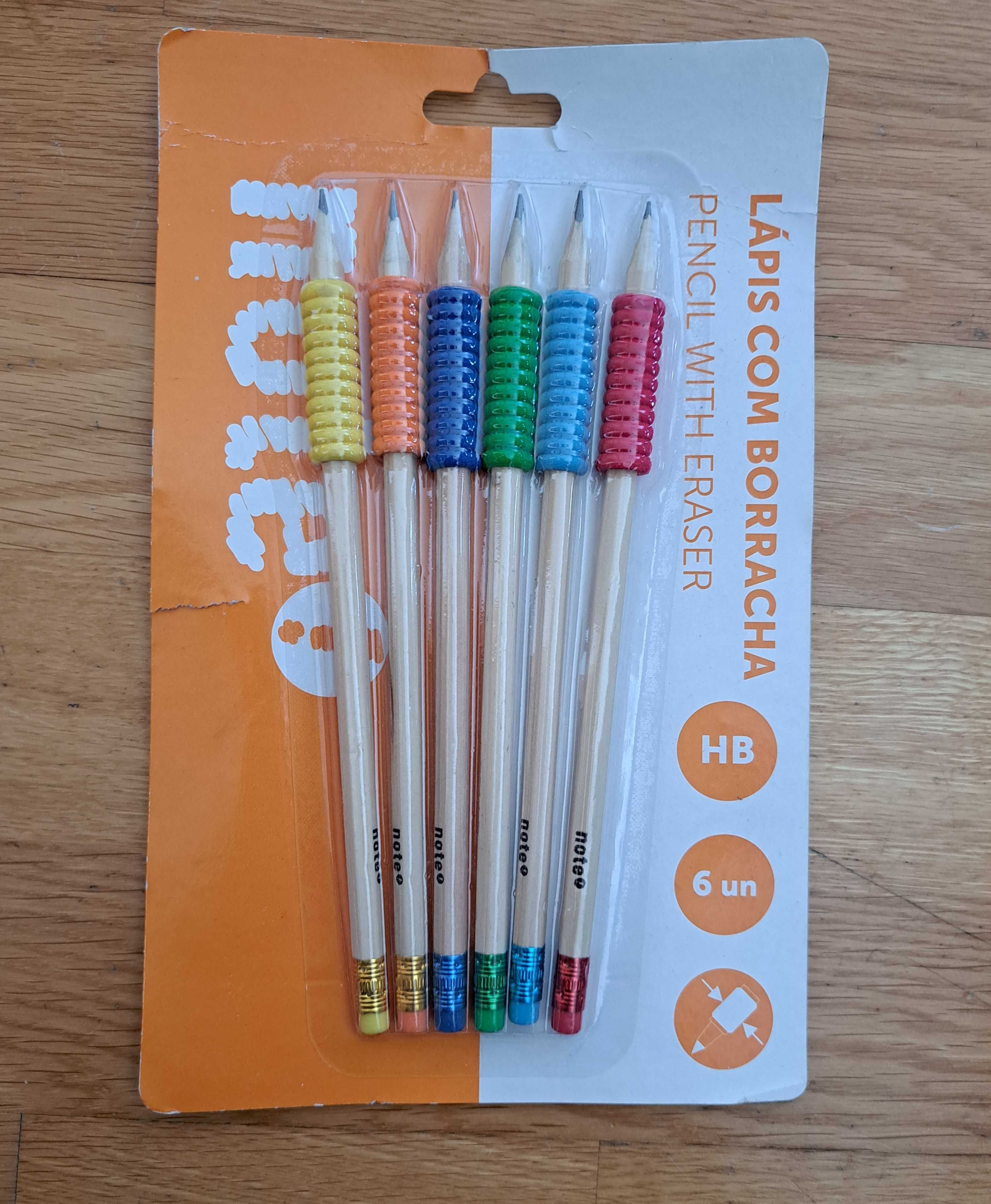 24 Lápis coloridos + 6 Lápis com Borracha + 12 Marcadores - Novos