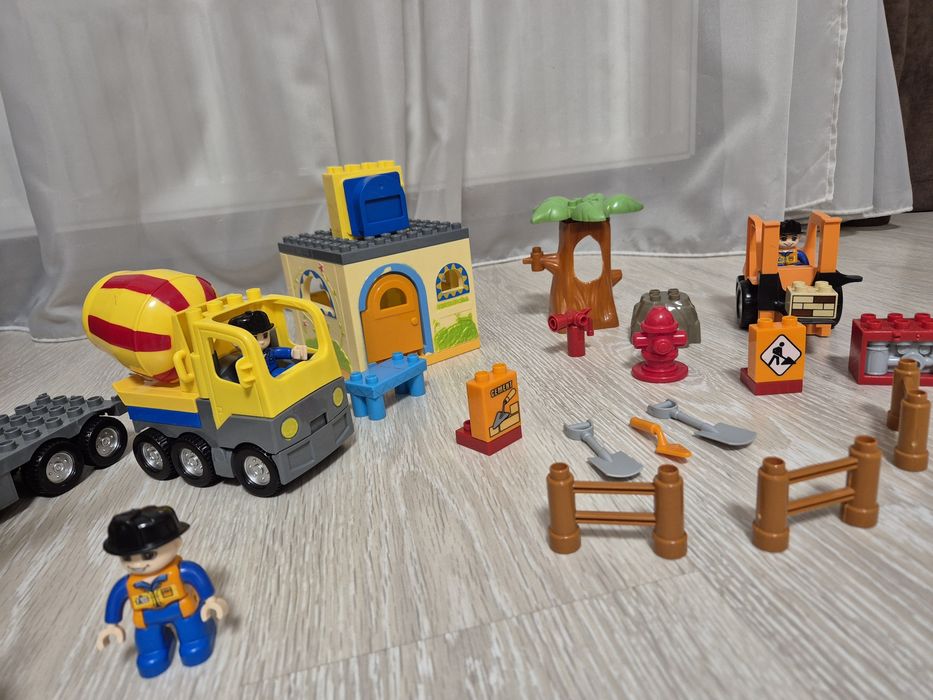 JDLT конструктор. Аналог лего дупло. Lego duplo. Будівельники. Поліція