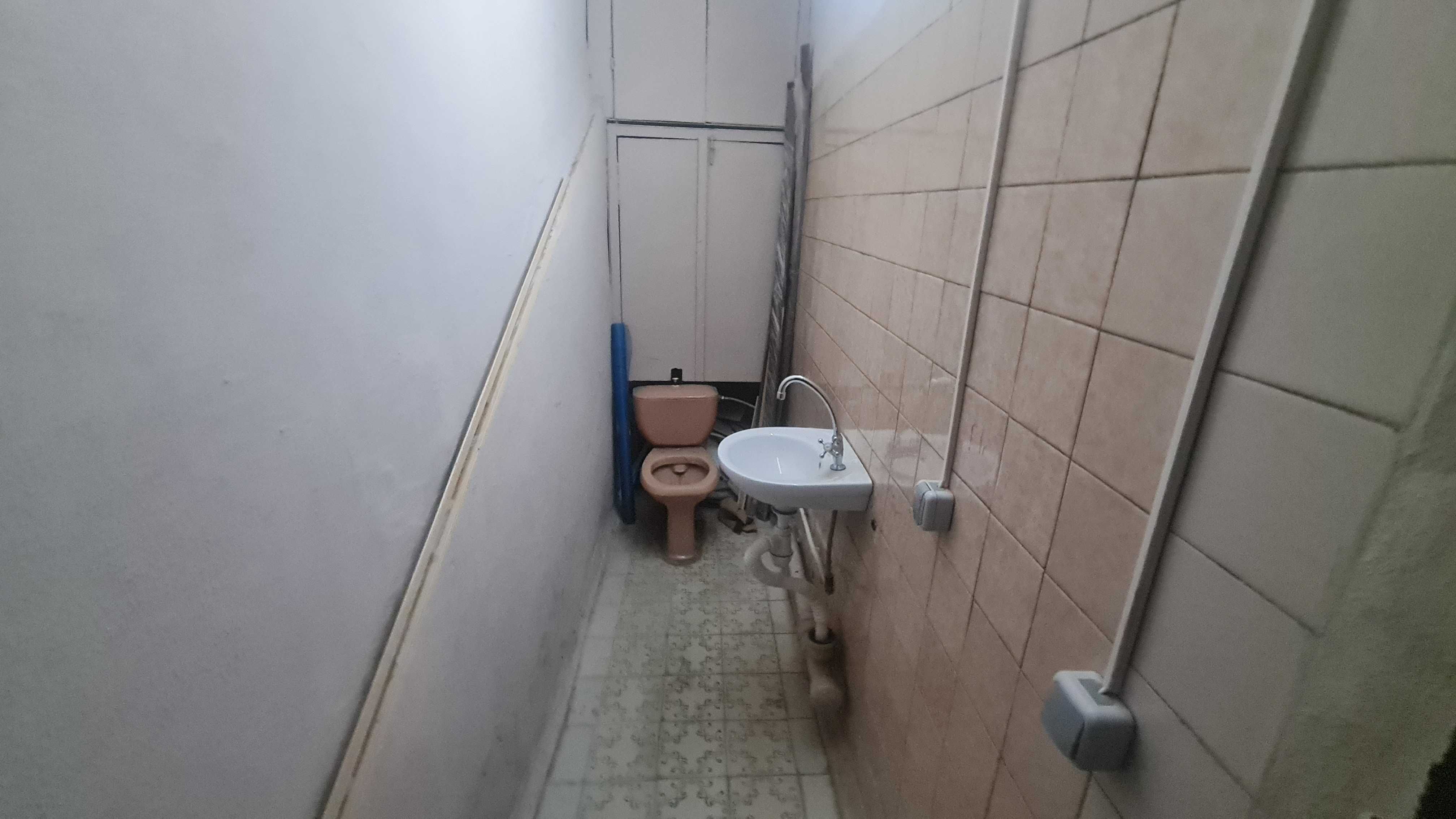 Аренда БЕЗОПАСНОГО офиса 100м в цоколе в Центре