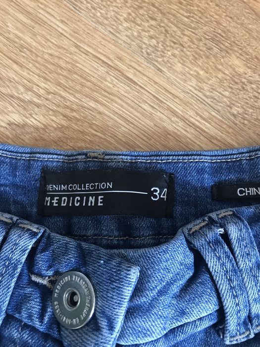 Spodnie dzinsowe damskie