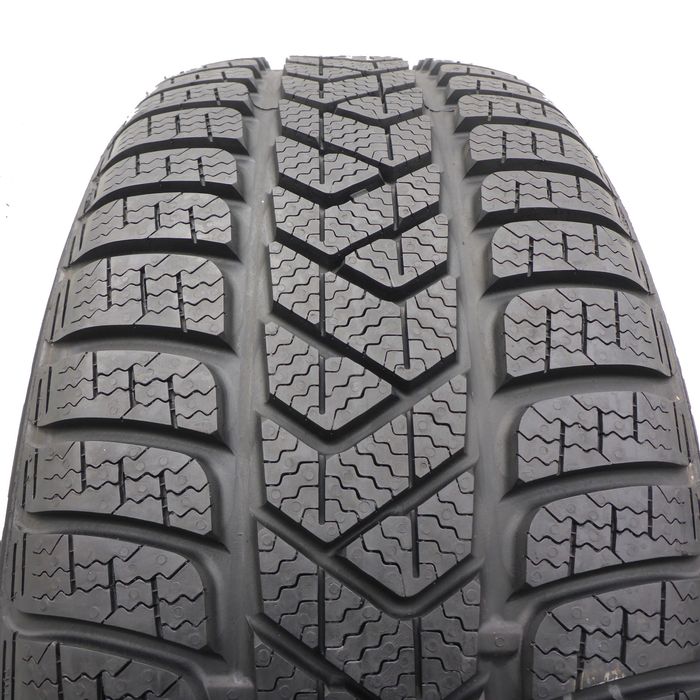 Opona 215/55/16 PIirelli 215/55R16 93H Zimowa 2019 Nieużywana