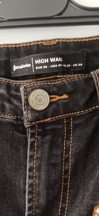 Spodnie Stradivarius 36