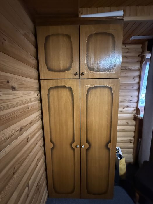 Шафа з тумбою для одягу