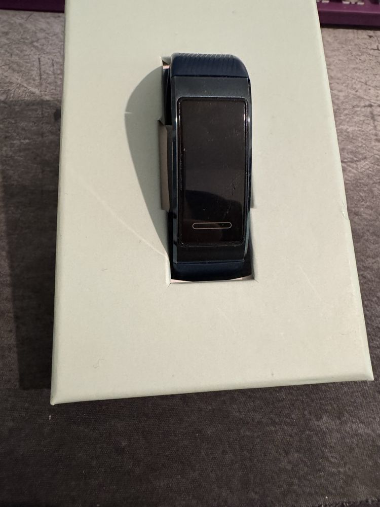 Huawei band 3 pro