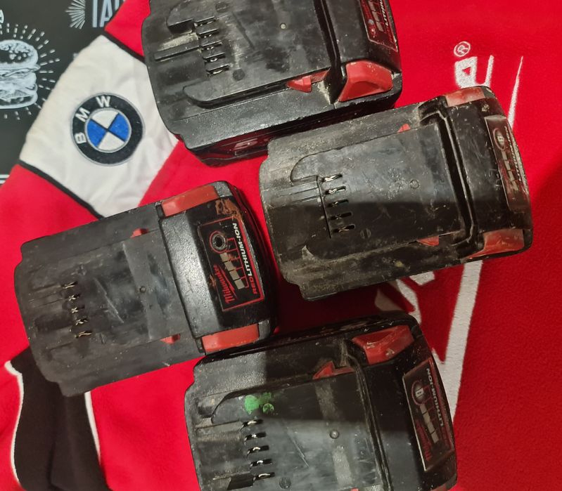 Робочі акумулятори MILWAUKEE 5Ah