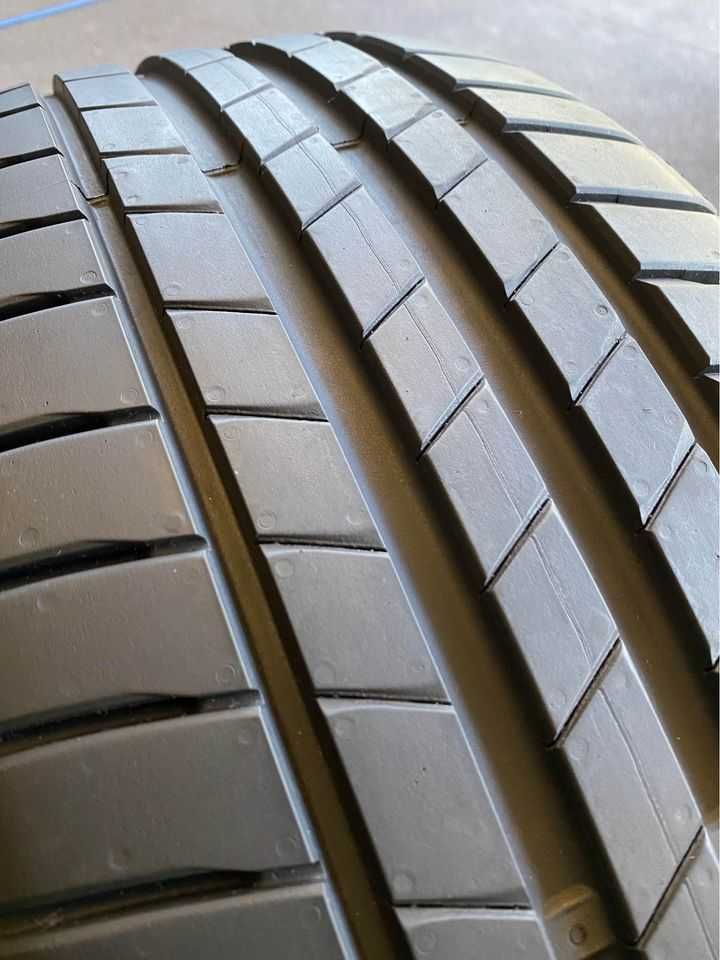 Pneus 225/40/19 - Bridgestone Turanza T005