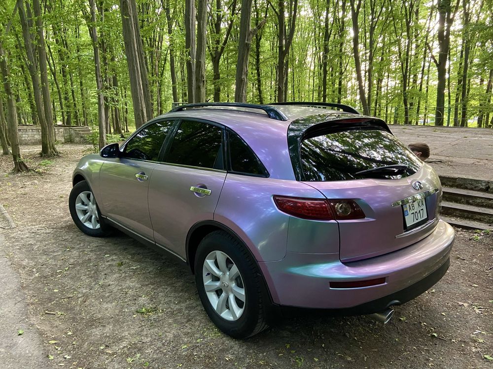 Продам Infiniti FX35